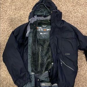 Men’s snowboard coat. Ride snowboards cell series